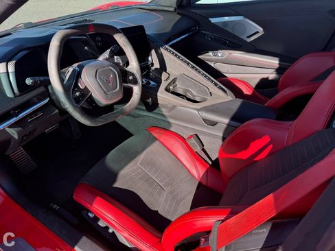 Used 2020 Chevrolet Corvette Stingray Premium Cpe w/ 3LT Preferred Equipment Group RWD image 17