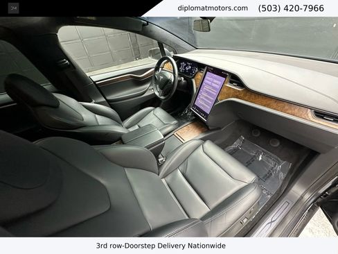 Used 2019 Tesla Model X Long Range image 18