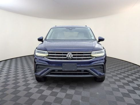 Used 2022 Volkswagen Tiguan SE AWD/4WD image 3