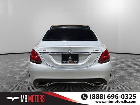Used 2020 Mercedes-Benz C 300 4MATIC Sedan image 4
