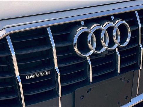 Used 2022 Audi Q7 3.0T Premium AWD/4WD image 34