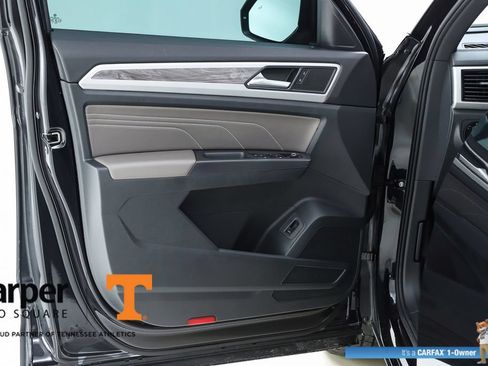 Used 2023 Volkswagen Atlas Cross Sport SE w/ Panoramic Sunroof Package FWD image 56