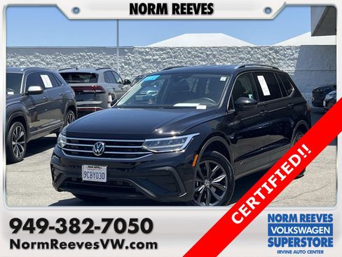 Certified 2022 Volkswagen Tiguan SE FWD image 1