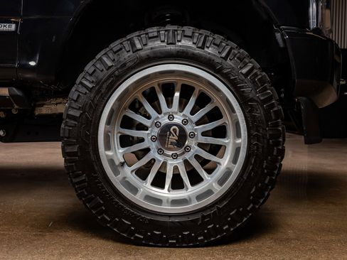 Used 2022 Ford F250 Platinum image 11