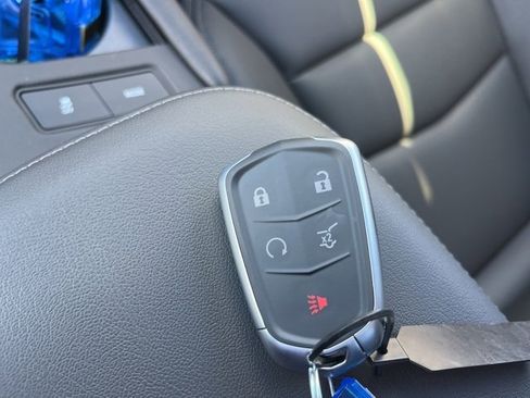 New 2025 Cadillac XT6 Luxury image 41