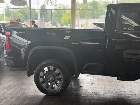 Used 2024 Chevrolet Silverado 2500 Custom w/ Custom Convenience Package AWD/4WD image 6