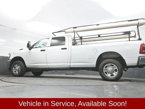 Used 2024 RAM 2500 Tradesman w/ Chrome Appearance Group AWD/4WD image 16
