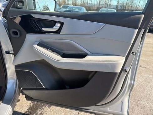 Used 2025 Acura MDX w/ Technology Package image 28