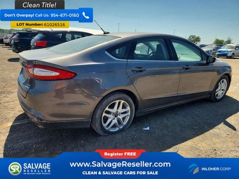 Used 2014 Ford Fusion SE FWD image 4