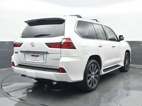 Used 2021 Lexus LX 570 4WD w/ Luxury Package image 26