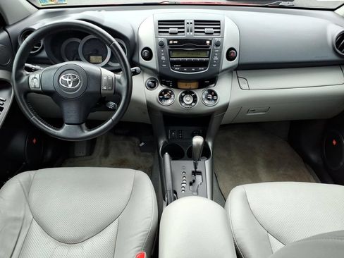 Used 2011 Toyota RAV4 Limited w/ Limited Extra Value Pkg AWD/4WD image 16
