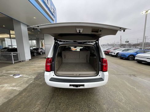 Certified 2017 Chevrolet Suburban LT w/ Max Trailering Package image 23