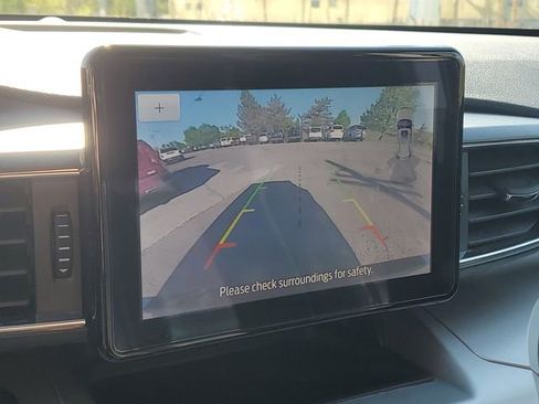 Used 2021 Ford Explorer XLT w/ Equipment Group 202A AWD/4WD image 30