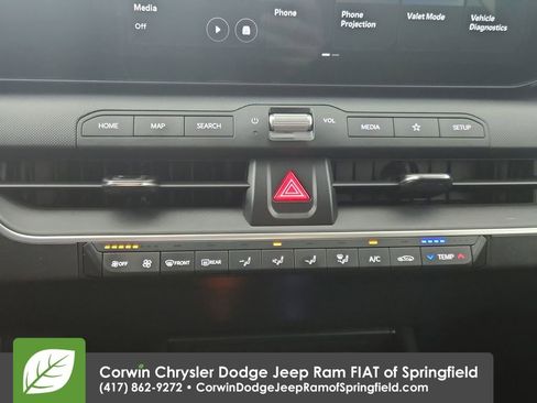 Used 2025 Kia K4 FWD image 25