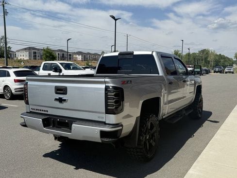Used 2017 Chevrolet Silverado 1500 LTZ Z71 w/ Redline Edition image 6
