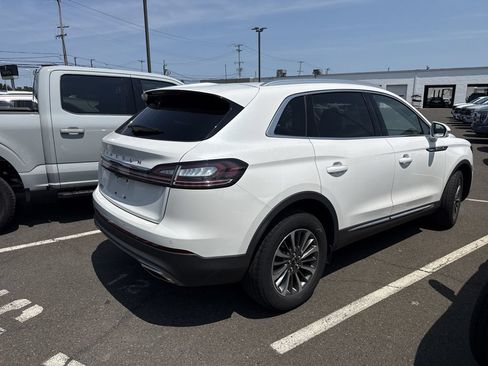 Certified 2023 Lincoln Nautilus Reserve AWD/4WD image 4