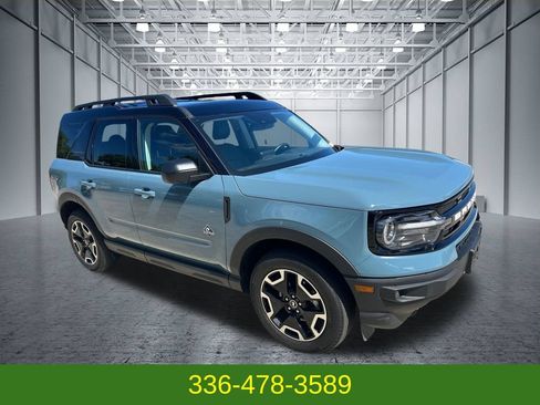 Used 2023 Ford Bronco Sport Outer Banks w/ Tech Package AWD/4WD image 7