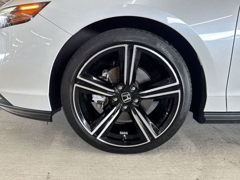Used 2023 Honda Accord Sport image 10