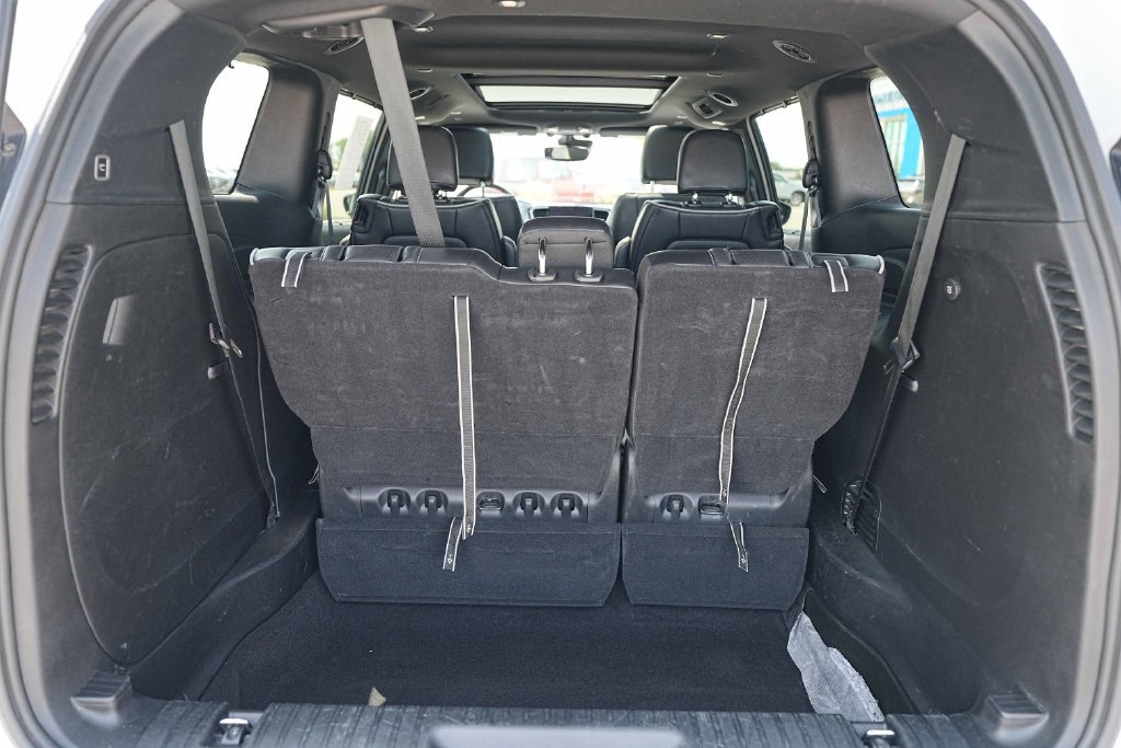 Used 2025 Chrysler Pacifica Limited FWD image 16