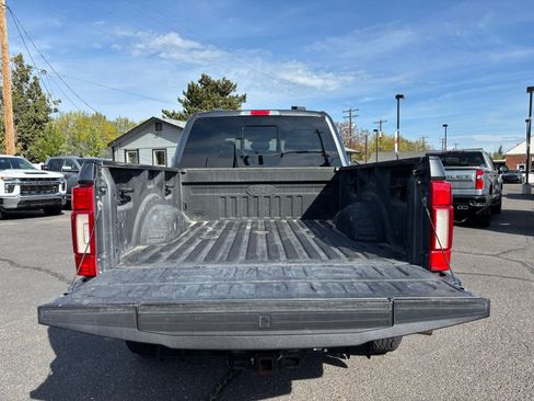 Used 2020 Ford F350 Lariat image 7