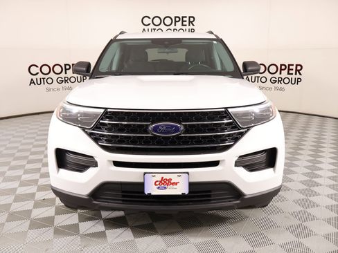 Used 2021 Ford Explorer XLT image 9