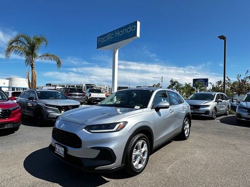 Used 2024 Honda HR-V LX image 2