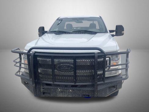 Used 2022 Ford F350 XLT AWD/4WD image 2