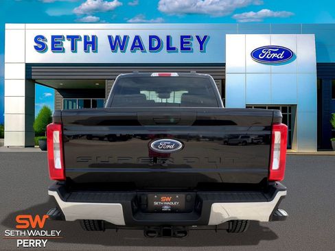 New 2026 Ford F250 XLT w/ FX4 Off-Road Package image 5