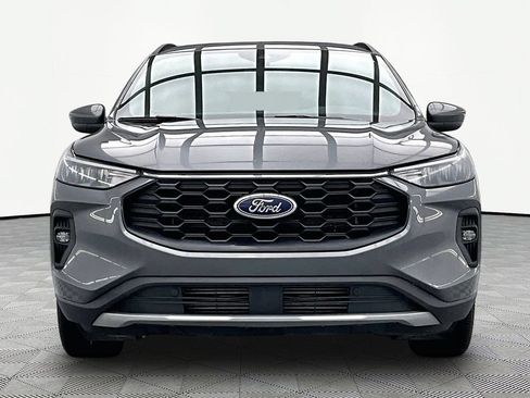Certified 2025 Ford Escape ST-Line Select AWD/4WD image 3