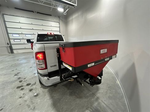 New 2024 RAM 2500 Tradesman w/ Chrome Appearance Group image 7