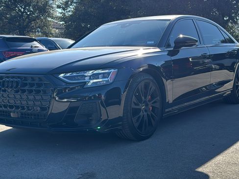Used 2025 Audi S8 image 3