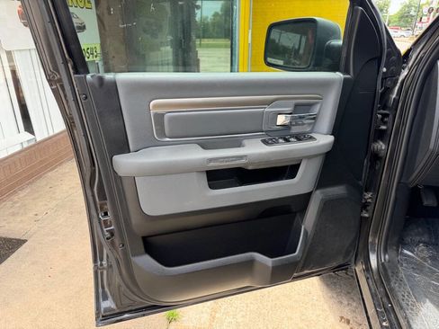 Used 2018 RAM 1500 Lone Star AWD/4WD image 13