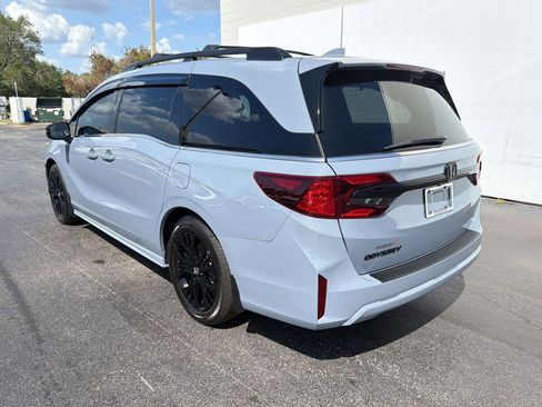 Used 2026 Honda Odyssey Sport-L image 3