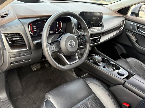 Certified 2021 Nissan Rogue Platinum image 14