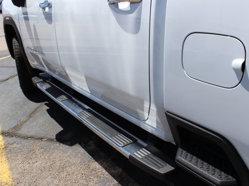 Used 2025 GMC Sierra 3500 Denali AWD/4WD image 28