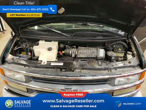 Used 2002 Chevrolet Express 1500 RWD image 16