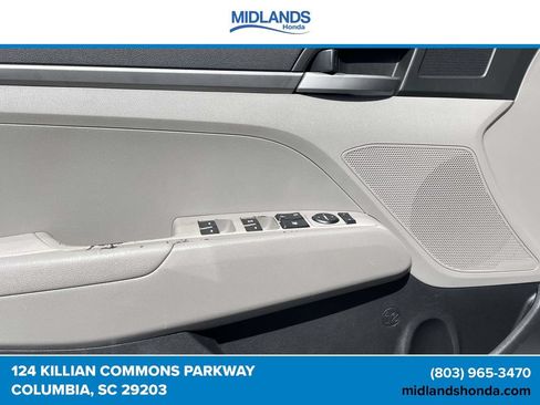 Used 2017 Hyundai Elantra SE FWD image 15
