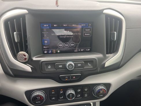 Used 2023 GMC Terrain SLE w/ Driver Convenience Package FWD image 12
