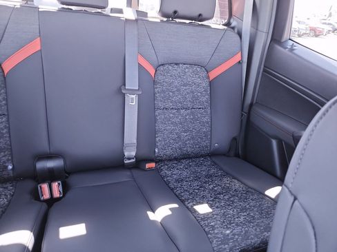 New 2025 Chevrolet Colorado Z71 w/ Midnight Edition image 14