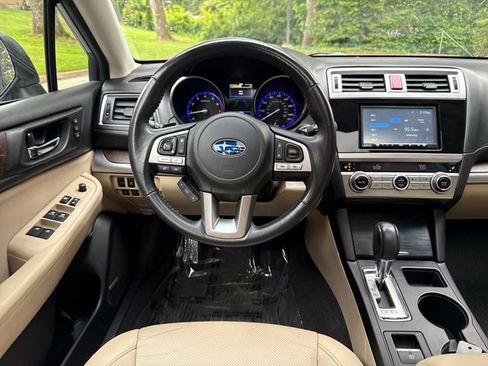 Used 2017 Subaru Outback 2.5i Limited AWD/4WD image 14