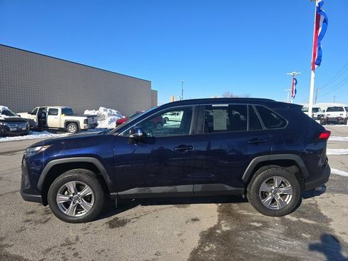 Used 2022 Toyota RAV4 XLE image 8