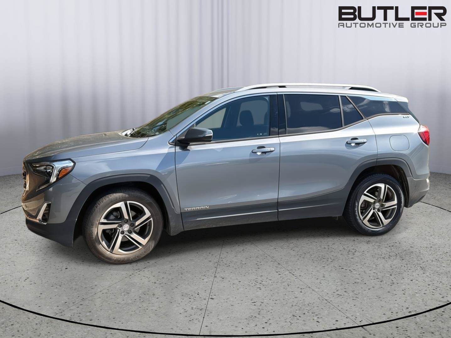 Used 2020 GMC Terrain SLT FWD image 2