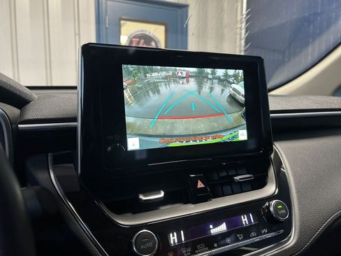 Used 2024 Toyota Corolla Cross XLE w/ Convenience Package AWD/4WD image 19