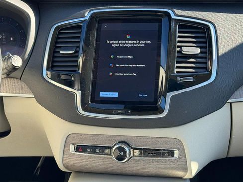 Certified 2024 Volvo XC90 B6 Plus w/ Protection Package Premier image 14