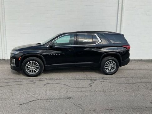 Used 2023 Chevrolet Traverse LT image 32