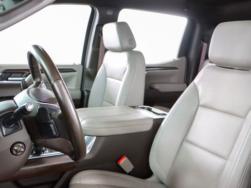 Used 2024 GMC Sierra 1500 SLT image 26