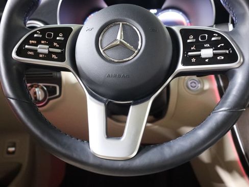 Used 2020 Mercedes-Benz GLC 300 4MATIC image 41