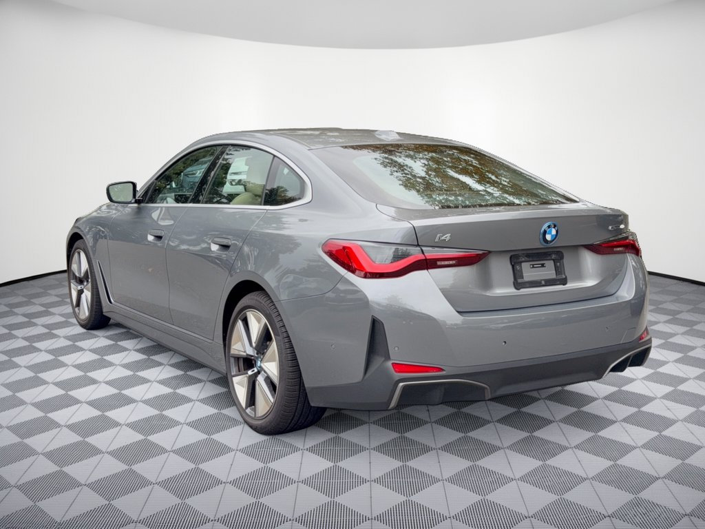 Used 2024 BMW i4 eDrive40 w/ Premium Package RWD image 3