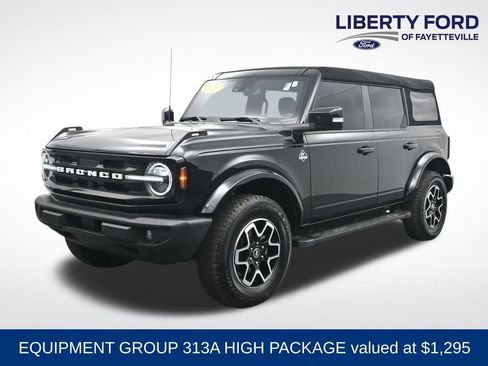 Used 2023 Ford Bronco Outer Banks image 1