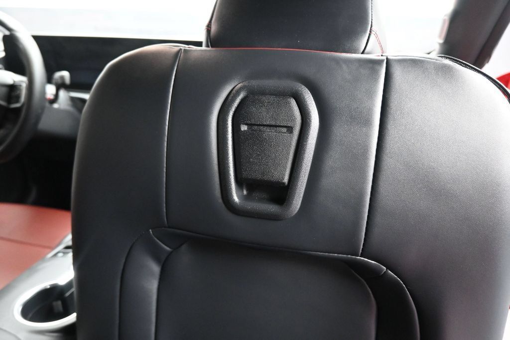 Used 2025 Ford Mustang GT Premium RWD image 39